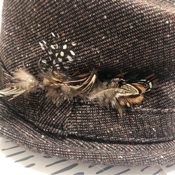 Vintage crown co. Tweed feather - Picture 4 of 13